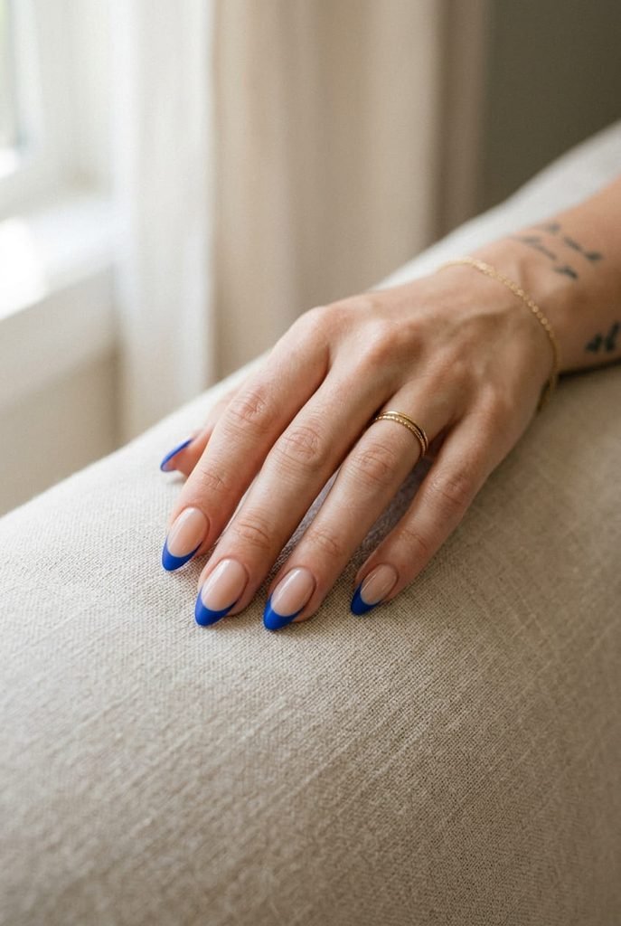 blue french tip nail design
