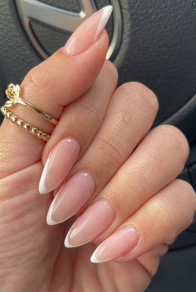 micro french tip nails thin white line