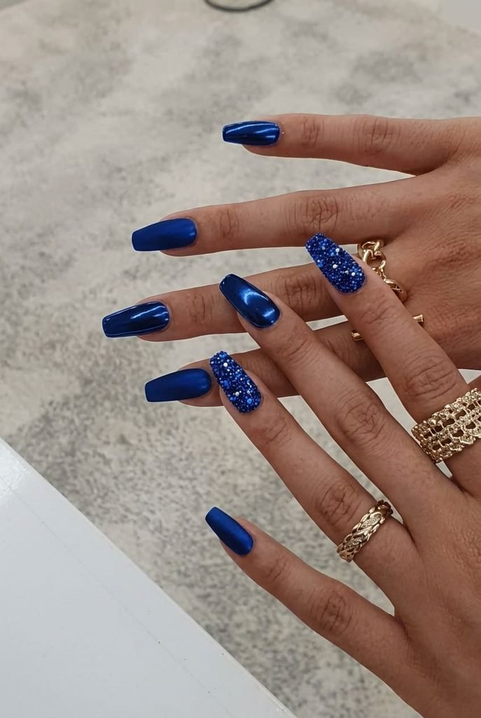 sapphire-blue-shimmer-nails